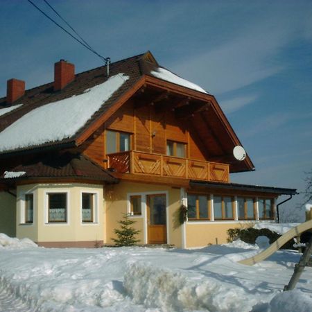 Villa Lindlhof Fam. Taferner à Sankt Andrä Extérieur photo